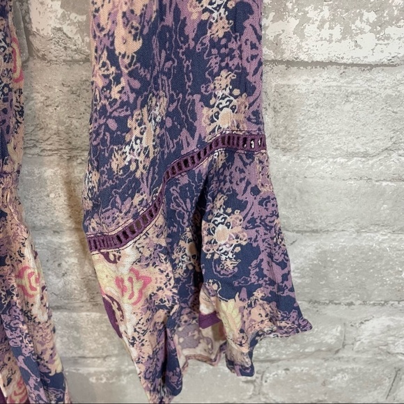 En Creme Paisley Print Romper - Picture 3 of 5